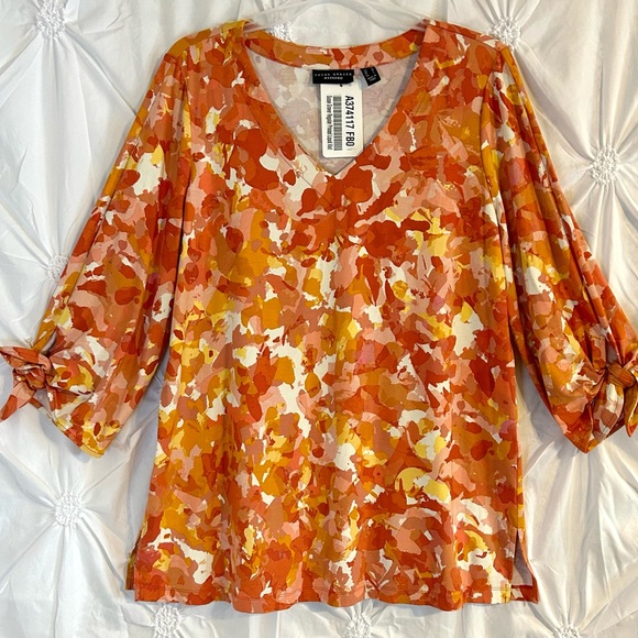 NWT Susan Graver Gold Print Tunic Top- Medium - Picture 2 of 8